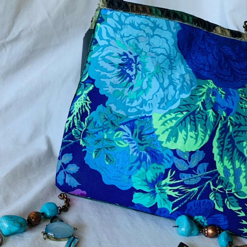 Camouflage and Teal Beaded Crossbody Bag - Picture 9 of 9